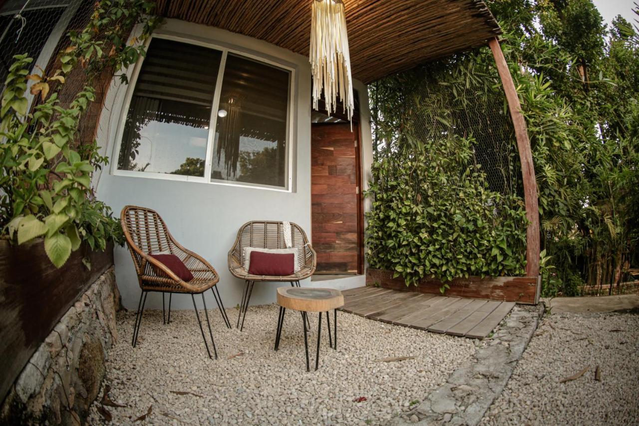 בקאלאר Hotel Makaaba Eco-Boutique מראה חיצוני תמונה A room at the hotel