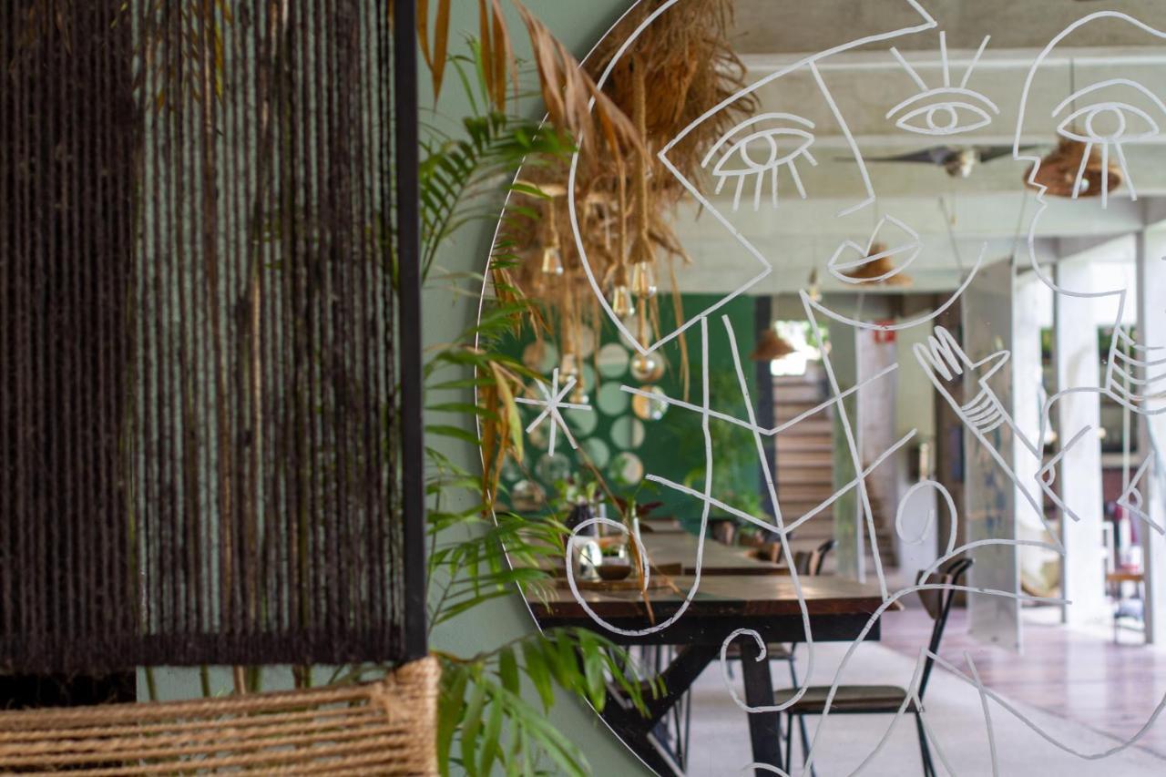 בקאלאר Hotel Makaaba Eco-Boutique מראה חיצוני תמונה The interior of the restaurant