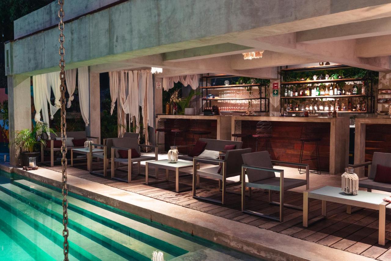 בקאלאר Hotel Makaaba Eco-Boutique מראה חיצוני תמונה The bar at the rooftop pool