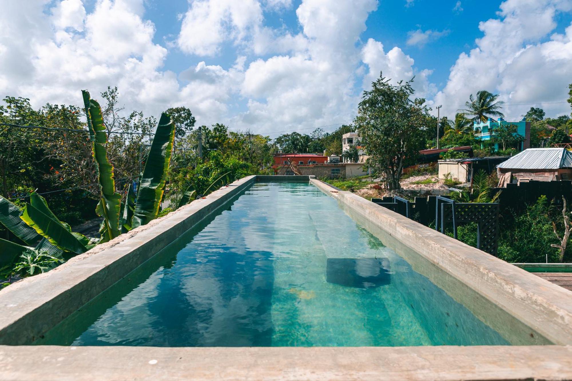 בקאלאר Hotel Makaaba Eco-Boutique מראה חיצוני תמונה Swimming pool at the hotel