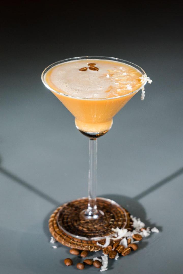 בקאלאר Hotel Makaaba Eco-Boutique מראה חיצוני תמונה A pumpkin spice martini